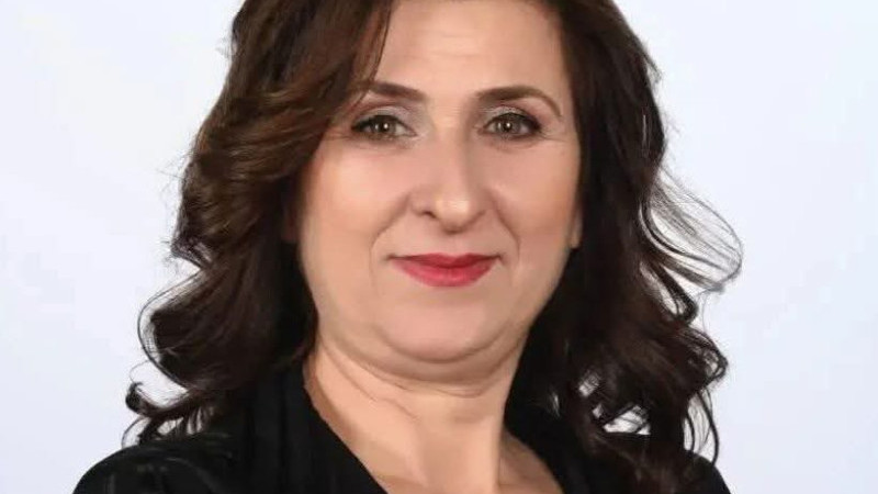 ÇELTİK MAHALLESİNDE YENİ MUHTAR VİLDAN MAKİNECİOĞLU SEÇİLDİ