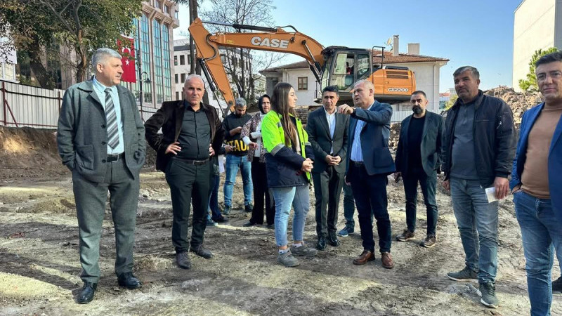 BARLAS ANAOKULU İNŞAATINI İNCELEDİ
