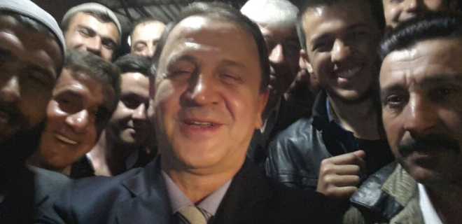 Selfie Modasına Işıklar Da Uydu