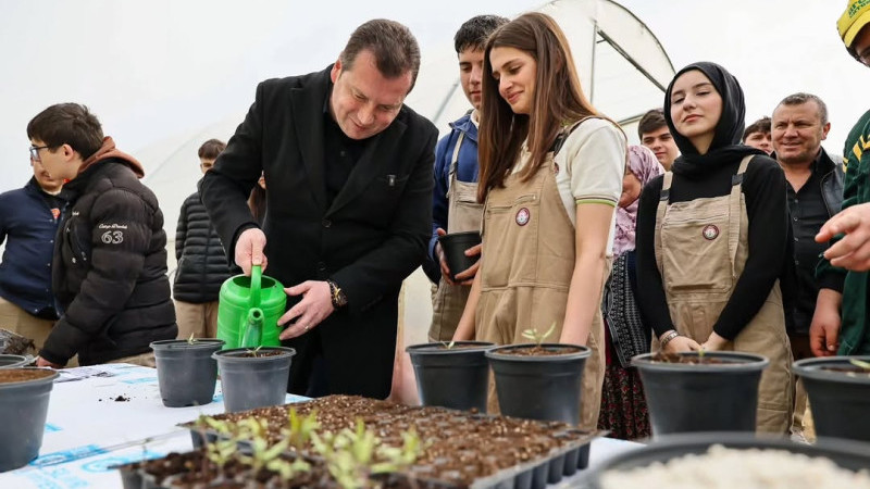 Silivri’de Gençler Toprakla Buluştu