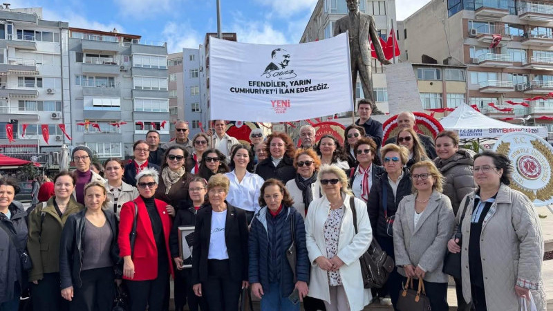 YENİ PARTİ’DEN CUMHURİYET BAYRAMI TÖRENİ’NE YOĞUN KATILIM