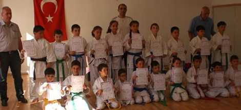 Karate Kursunda Kuşak Heyecanı